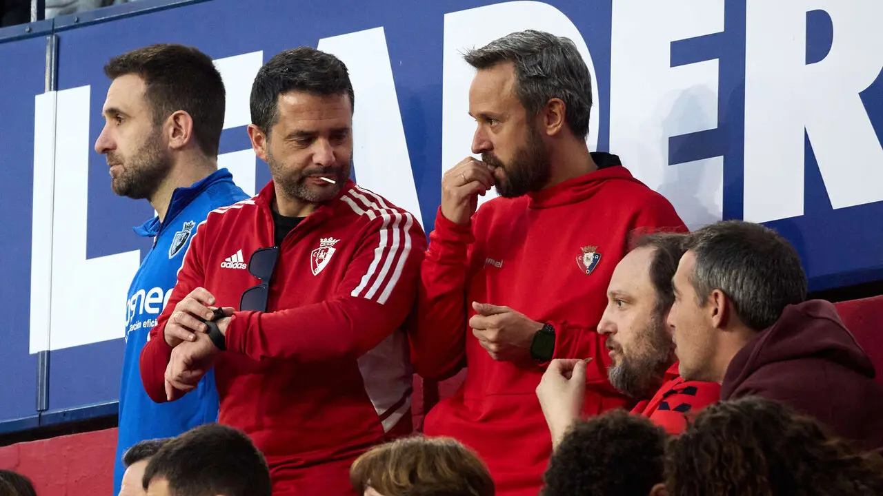 La grada del estadio de El Sadar durante el partido de La Liga EA Sports entre CA Osasuna y Girona FC disputado en Pamplona. I&Ntilde;IGO ALZUGARAY