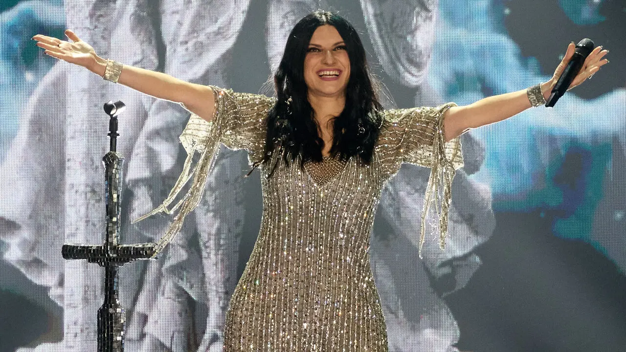 Concierto de Laura Pausini en el pabell&oacute;n Navarra Arena de Pamplona que supone el inicio de su gira mundial Yo Canto World Tour 2026/2027. I&Ntilde;IGO ALZUGARAY