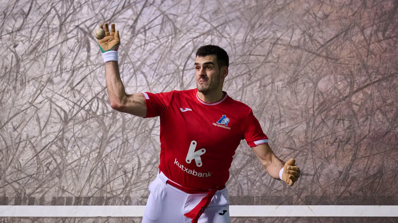 Final del XVI Campeonato de Parejas entre Altuna III-Ezkurdia y Laso-Albisu en el front&oacute;n del Navarra Arena. PABLO LASAOSA