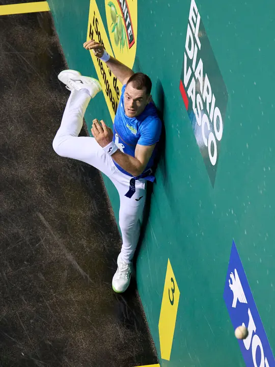 Final del XVI Campeonato de Parejas entre Altuna III-Ezkurdia y Laso-Albisu en el front&oacute;n del Navarra Arena. PABLO LASAOSA