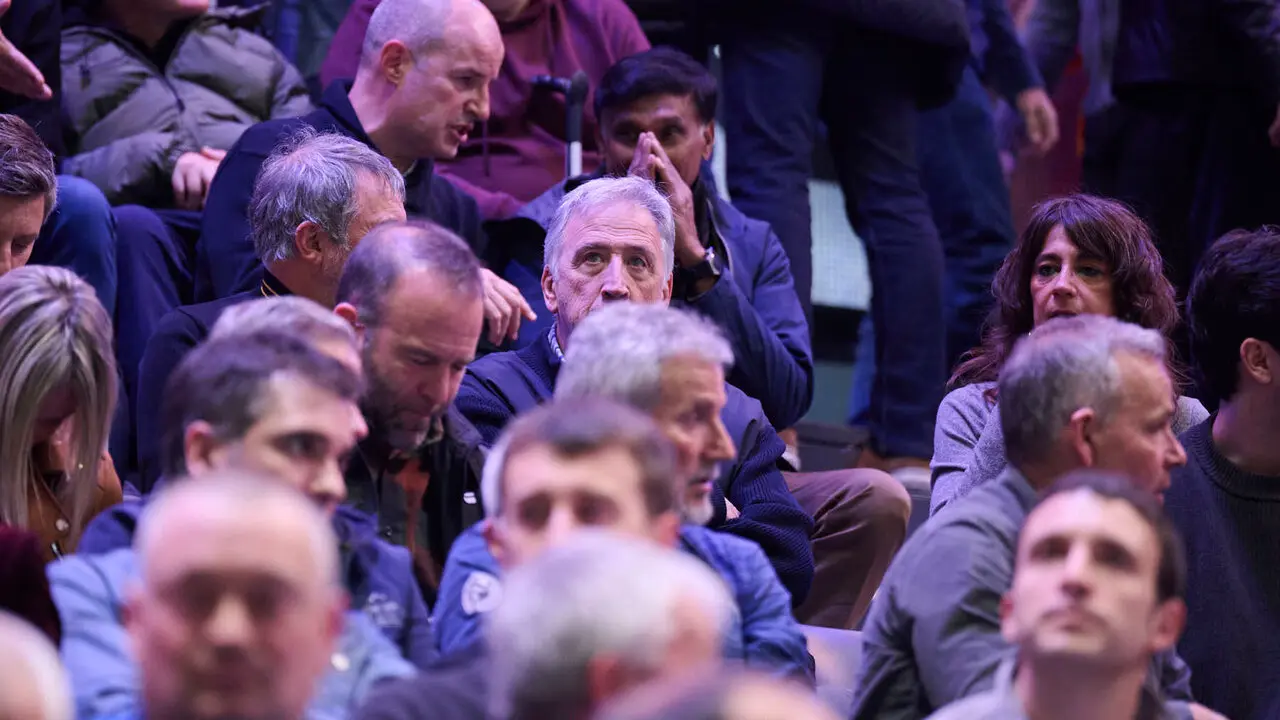 Final del XVI Campeonato de Parejas entre Altuna III-Ezkurdia y Laso-Albisu en el front&oacute;n del Navarra Arena. PABLO LASAOSA