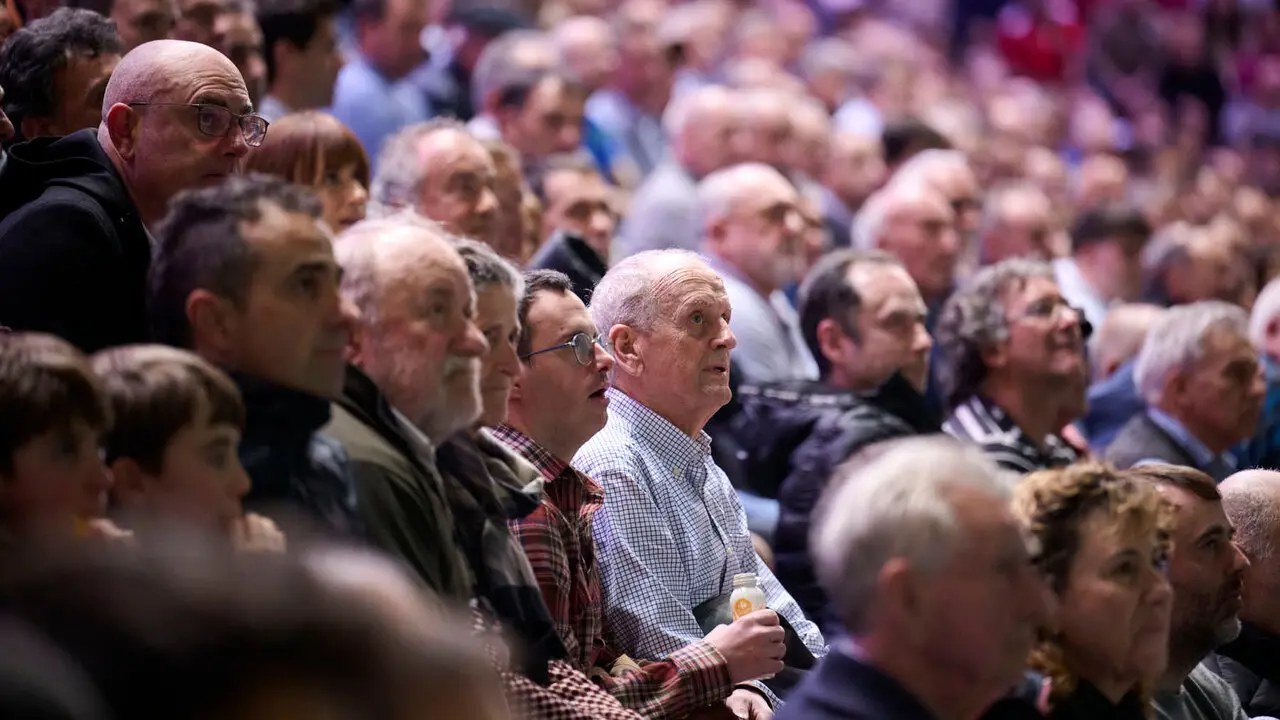 Final del XVI Campeonato de Parejas entre Altuna III-Ezkurdia y Laso-Albisu en el front&oacute;n del Navarra Arena. PABLO LASAOSA