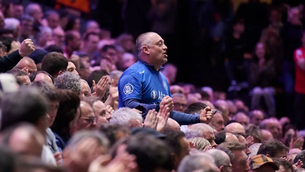 Final del XVI Campeonato de Parejas entre Altuna III-Ezkurdia y Laso-Albisu en el front&oacute;n del Navarra Arena. PABLO LASAOSA