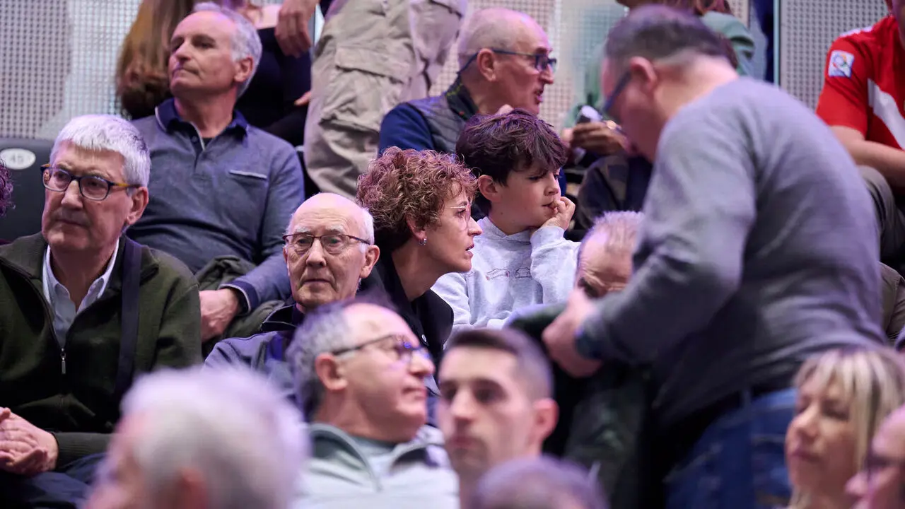 Final del XVI Campeonato de Parejas entre Altuna III-Ezkurdia y Laso-Albisu en el front&oacute;n del Navarra Arena. PABLO LASAOSA