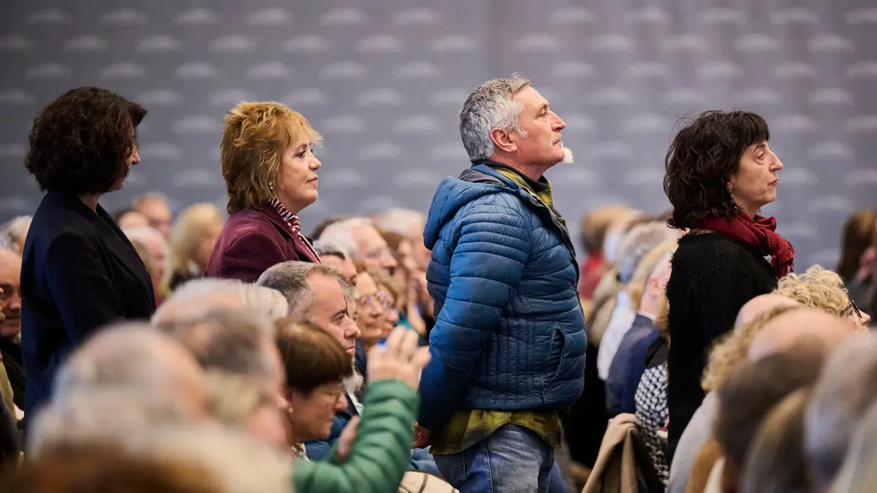 La presidenta de Navarra, Mar&iacute;a Chivite, preside el acto de homenaje a las personas empleadas de la Administraci&oacute;n Foral de Navarra jubiladas o fallecidas en 2025. PABLO LASAOSA