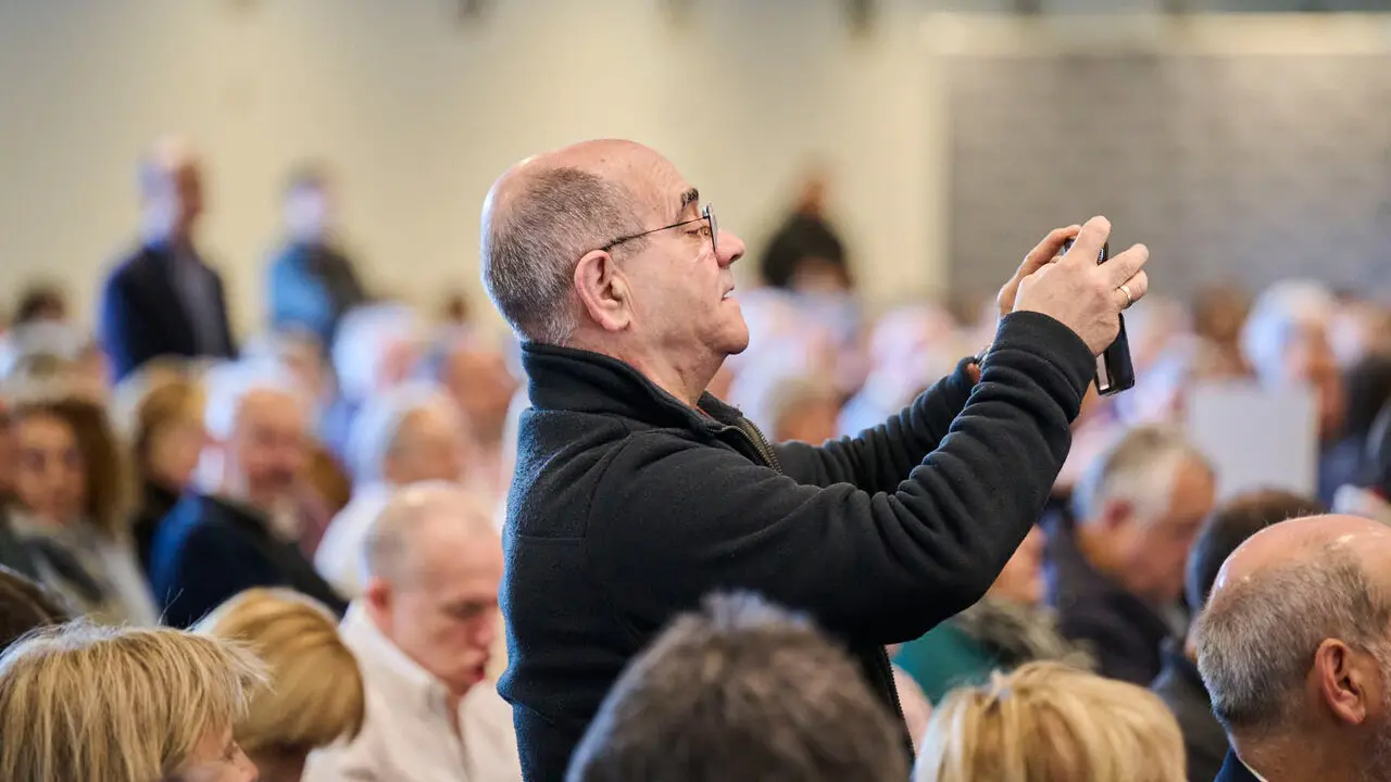 La presidenta de Navarra, Mar&iacute;a Chivite, preside el acto de homenaje a las personas empleadas de la Administraci&oacute;n Foral de Navarra jubiladas o fallecidas en 2025. PABLO LASAOSA