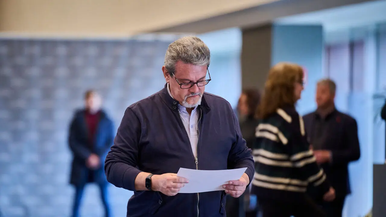 La presidenta de Navarra, Mar&iacute;a Chivite, preside el acto de homenaje a las personas empleadas de la Administraci&oacute;n Foral de Navarra jubiladas o fallecidas en 2025. PABLO LASAOSA