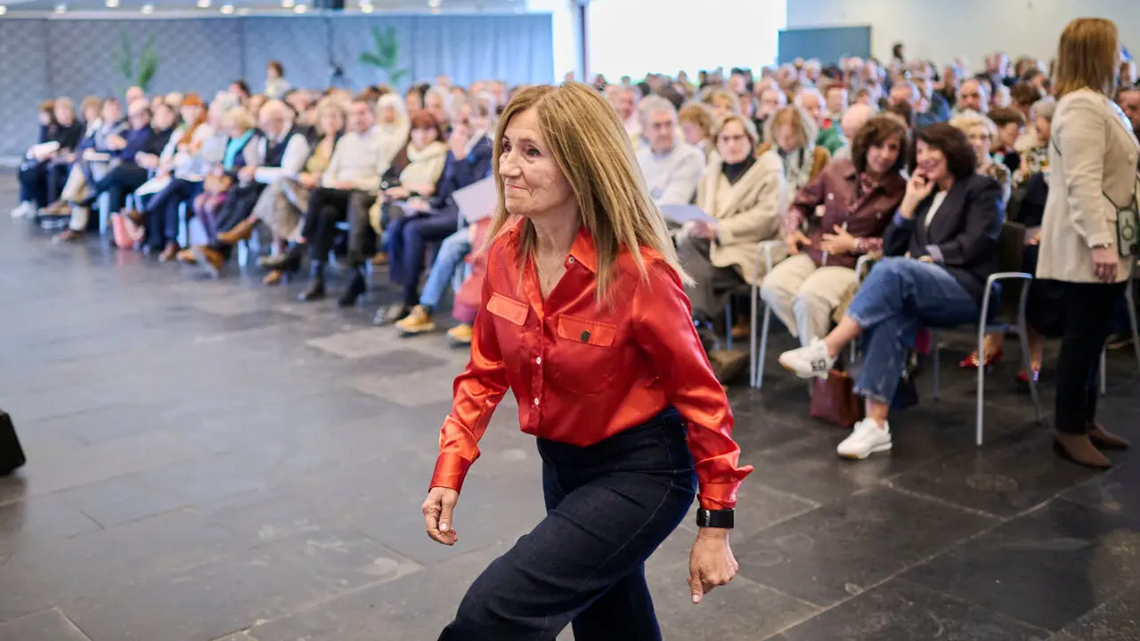La presidenta de Navarra, Mar&iacute;a Chivite, preside el acto de homenaje a las personas empleadas de la Administraci&oacute;n Foral de Navarra jubiladas o fallecidas en 2025. PABLO LASAOSA