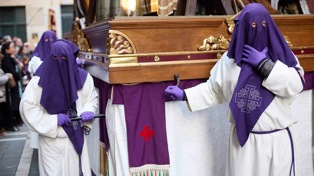 Procesi&oacute;n de Jueves Santo 2026 por las calles de Pamplona. I&Ntilde;IGO ALZUGARAY