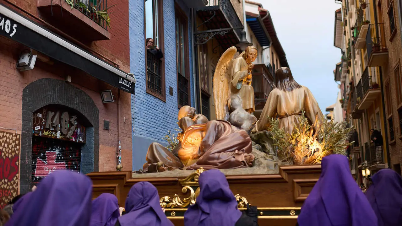 Procesi&oacute;n de Jueves Santo 2026 por las calles de Pamplona. I&Ntilde;IGO ALZUGARAY