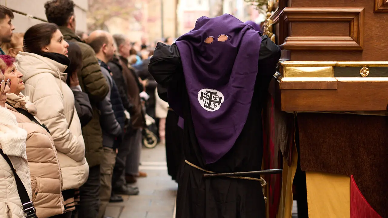 Procesi&oacute;n de Jueves Santo 2026 por las calles de Pamplona. I&Ntilde;IGO ALZUGARAY