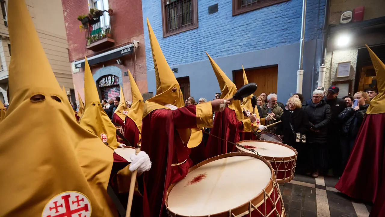 Procesi&oacute;n de Jueves Santo 2026 por las calles de Pamplona. I&Ntilde;IGO ALZUGARAY