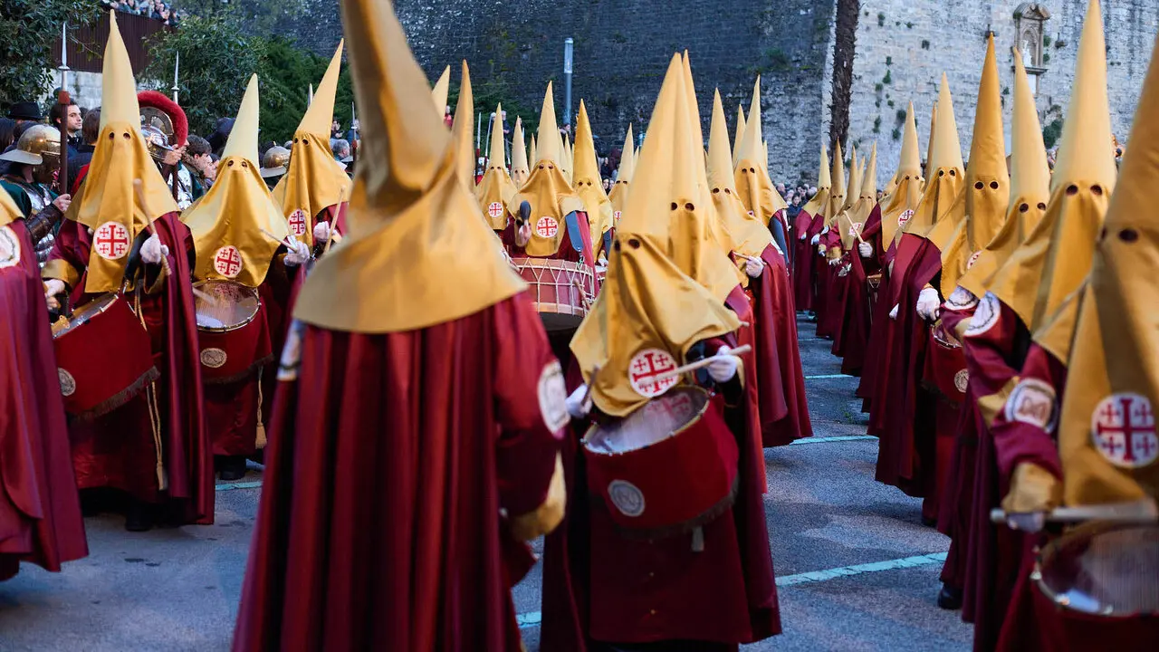 Procesi&oacute;n de Jueves Santo 2026 por las calles de Pamplona. I&Ntilde;IGO ALZUGARAY