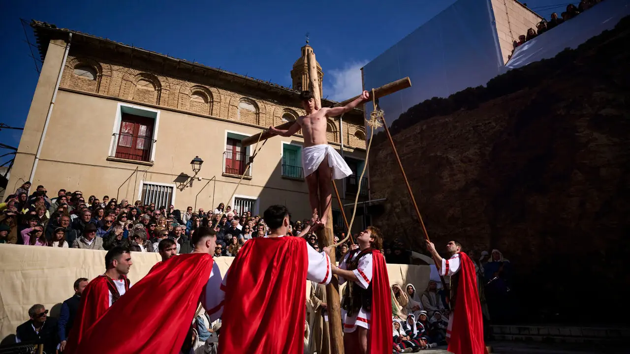 Pasi&oacute;n viviente de Andosilla durante Semana Santa 2026. PABLO LASAOSA