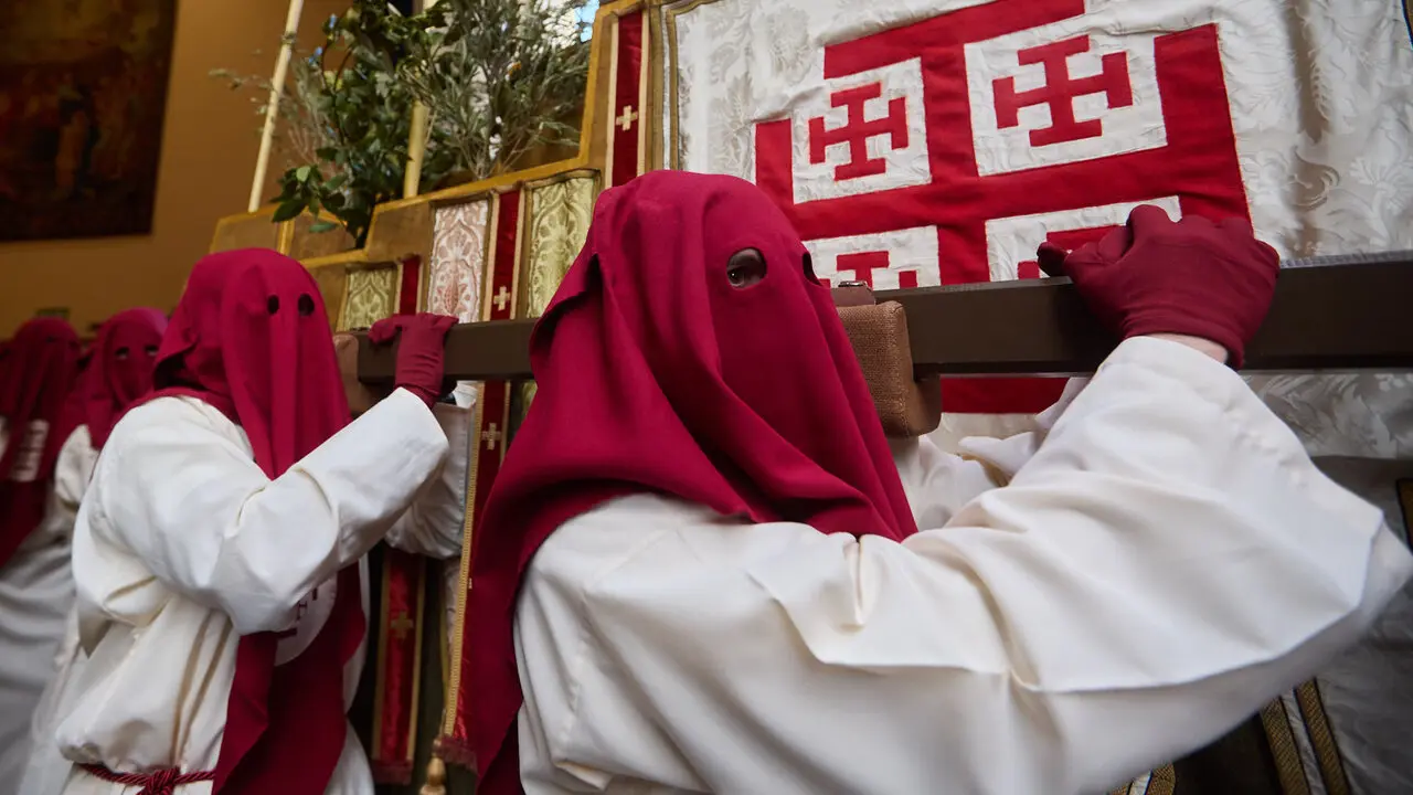 Procesi&oacute;n de Viernes Santo 2026 por las calles de Pamplona. I&Ntilde;IGO ALZUGARAY