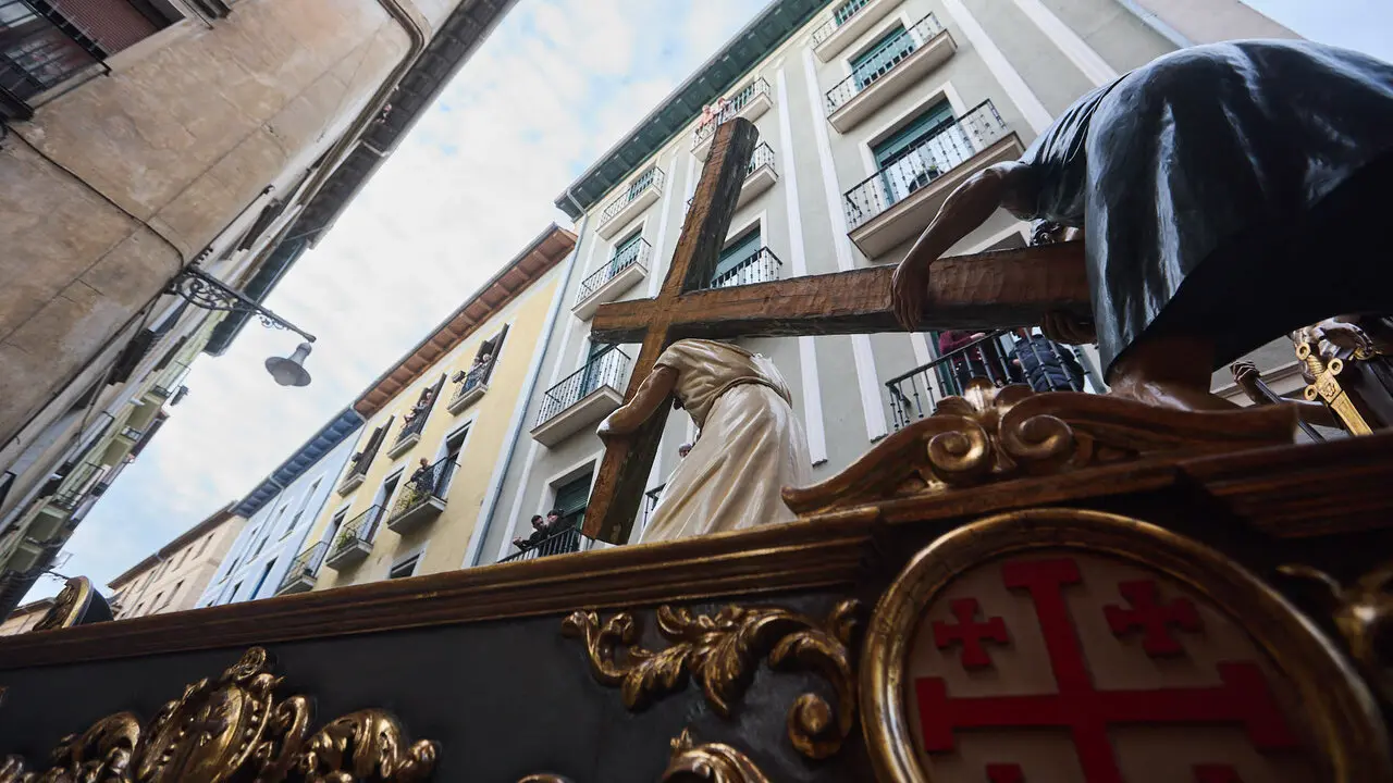 Procesi&oacute;n de Viernes Santo 2026 por las calles de Pamplona. I&Ntilde;IGO ALZUGARAY