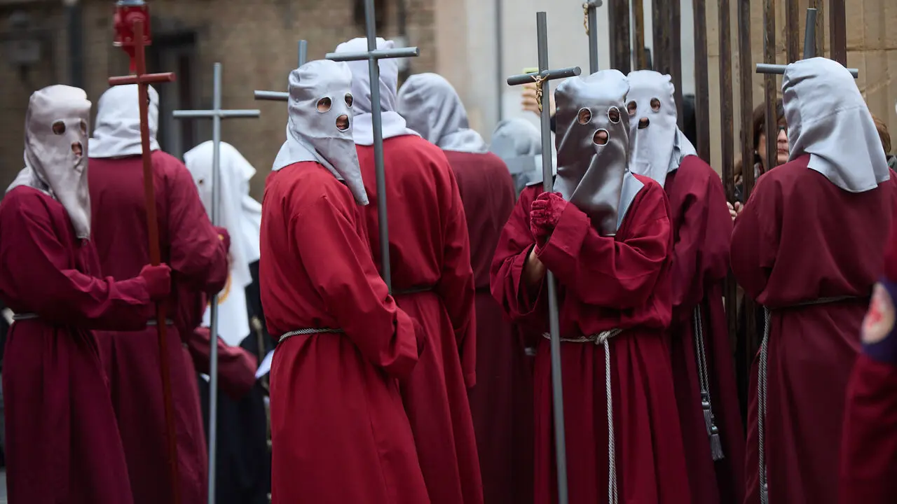 Procesi&oacute;n de Viernes Santo 2026 por las calles de Pamplona. I&Ntilde;IGO ALZUGARAY