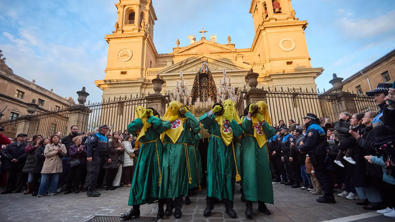 Procesi&oacute;n de Viernes Santo 2026 por las calles de Pamplona. I&Ntilde;IGO ALZUGARAY