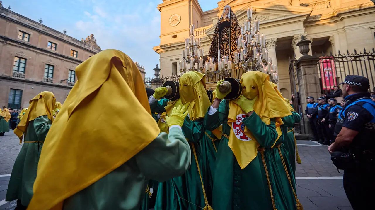Procesi&oacute;n de Viernes Santo 2026 por las calles de Pamplona. I&Ntilde;IGO ALZUGARAY
