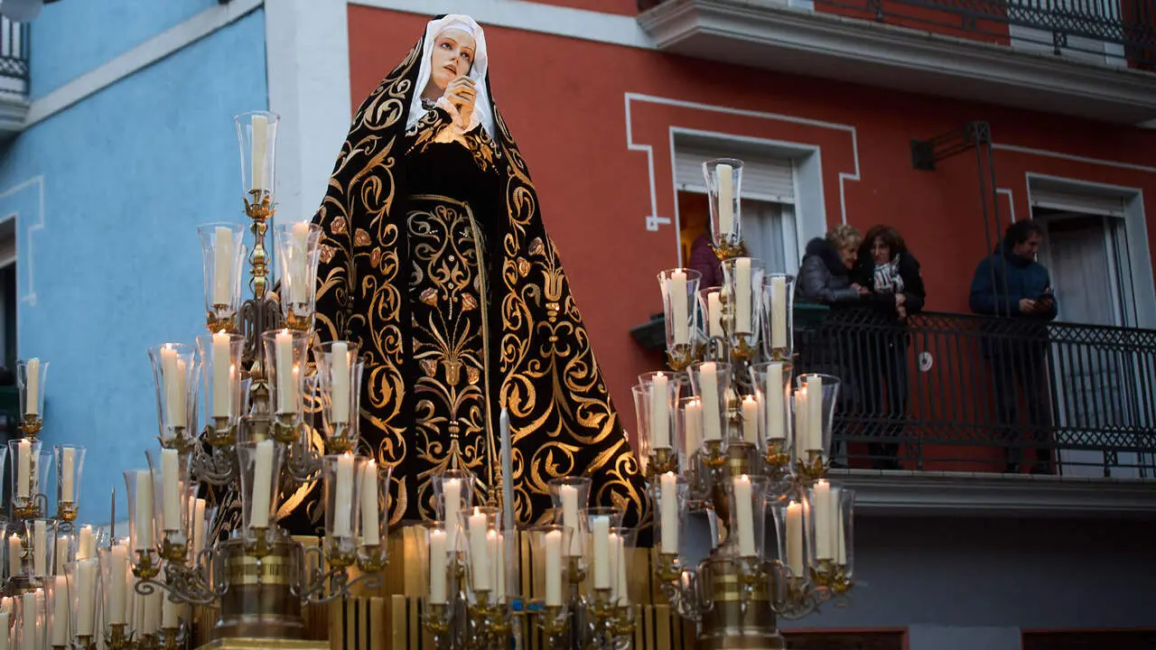 Procesi&oacute;n de Viernes Santo 2026 por las calles de Pamplona. I&Ntilde;IGO ALZUGARAY