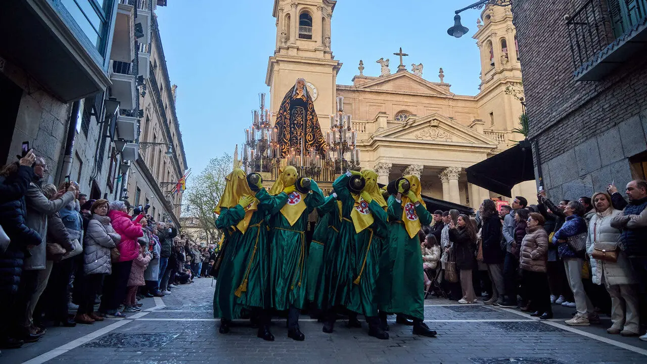 Procesi&oacute;n de Viernes Santo 2026 por las calles de Pamplona. I&Ntilde;IGO ALZUGARAY