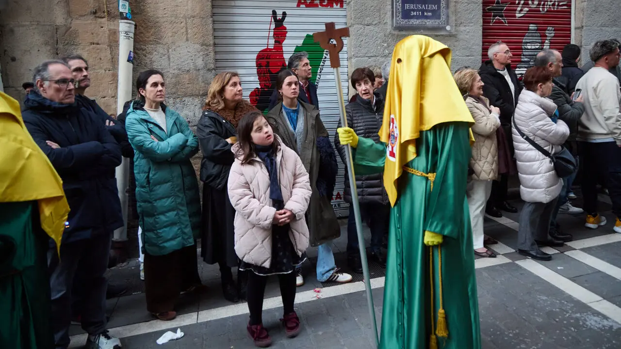 Procesi&oacute;n de Viernes Santo 2026 por las calles de Pamplona. I&Ntilde;IGO ALZUGARAY