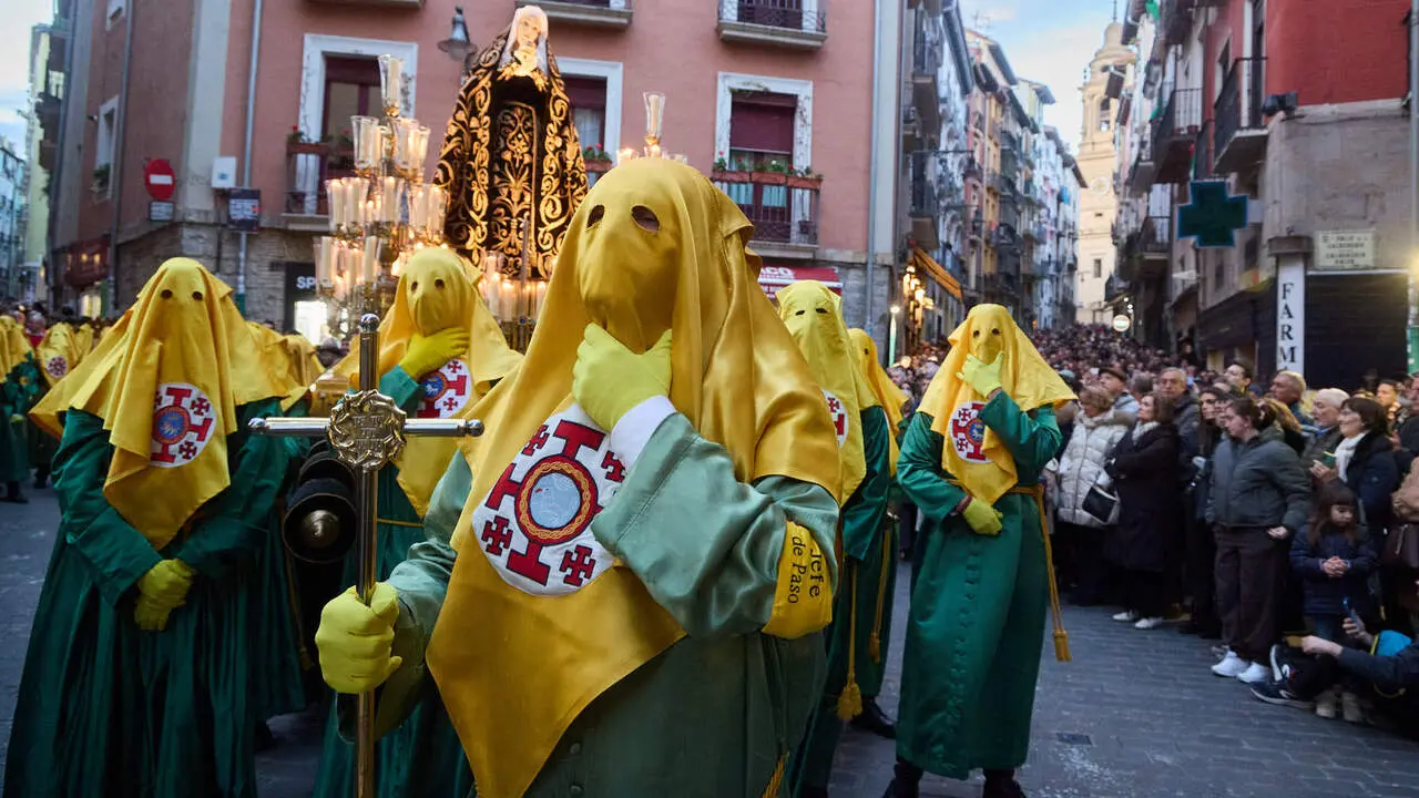 Procesi&oacute;n de Viernes Santo 2026 por las calles de Pamplona. I&Ntilde;IGO ALZUGARAY