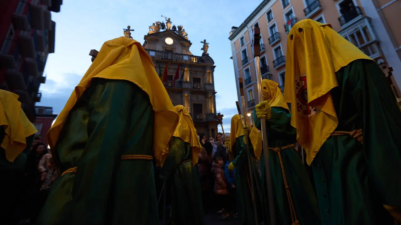 Procesi&oacute;n de Viernes Santo 2026 por las calles de Pamplona. I&Ntilde;IGO ALZUGARAY