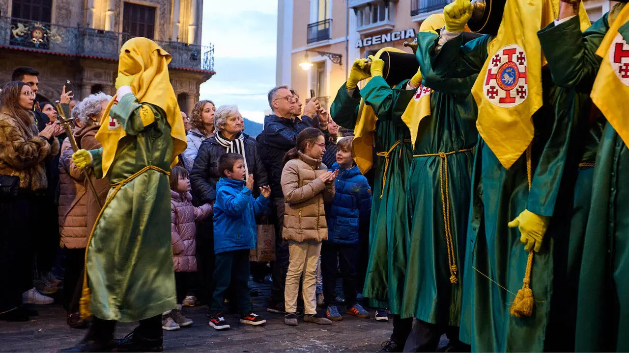 Procesi&oacute;n de Viernes Santo 2026 por las calles de Pamplona. I&Ntilde;IGO ALZUGARAY