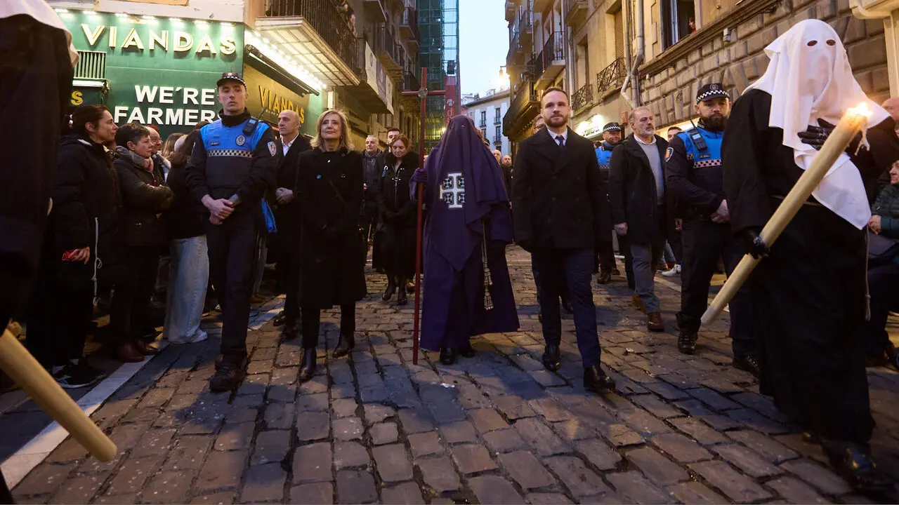 Procesi&oacute;n de Viernes Santo 2026 por las calles de Pamplona. I&Ntilde;IGO ALZUGARAY