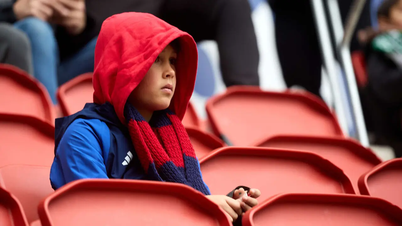 La grada del estadio de El Sadar durante el partido de La Liga EA Sports entre CA Osasuna y Real Betis disputado en Pamplona. I&Ntilde;IGO ALZUGARAY