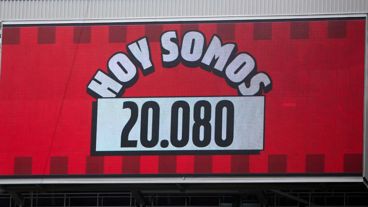 La grada del estadio de El Sadar durante el partido de La Liga EA Sports entre CA Osasuna y Real Betis disputado en Pamplona. I&Ntilde;IGO ALZUGARAY