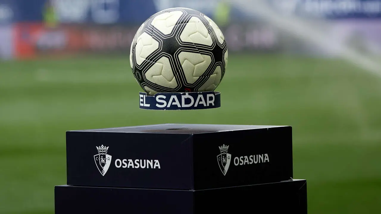 Partido de La Liga EA Sports entre CA Osasuna y Real Betis disputado en el estadio de El Sadar en Pamplona. I&Ntilde;IGO ALZUGARAY