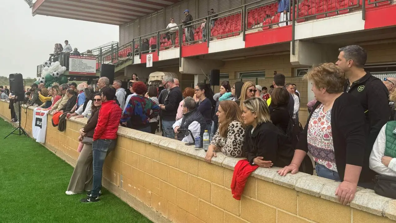 Inauguraci&oacute;n del campo de f&uacute;tbol de Castej&oacute;n. CEDIDA