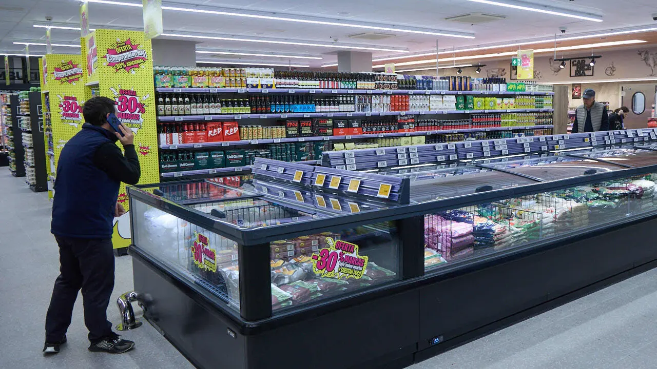 Nuevo establecimiento de BM Supermercados, en la plaza Salesianos 4 de Pamplona. I&Ntilde;IGO ALZUGARAY