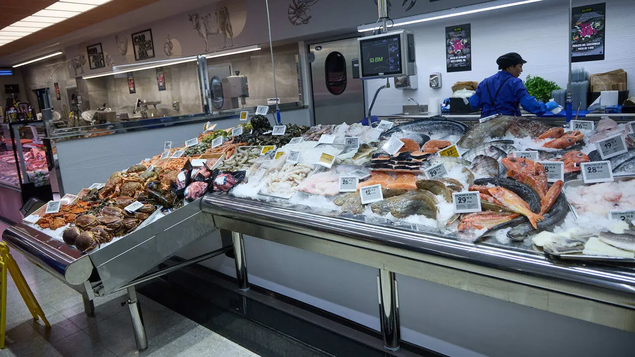 Nuevo establecimiento de BM Supermercados, en la plaza Salesianos 4 de Pamplona. I&Ntilde;IGO ALZUGARAY