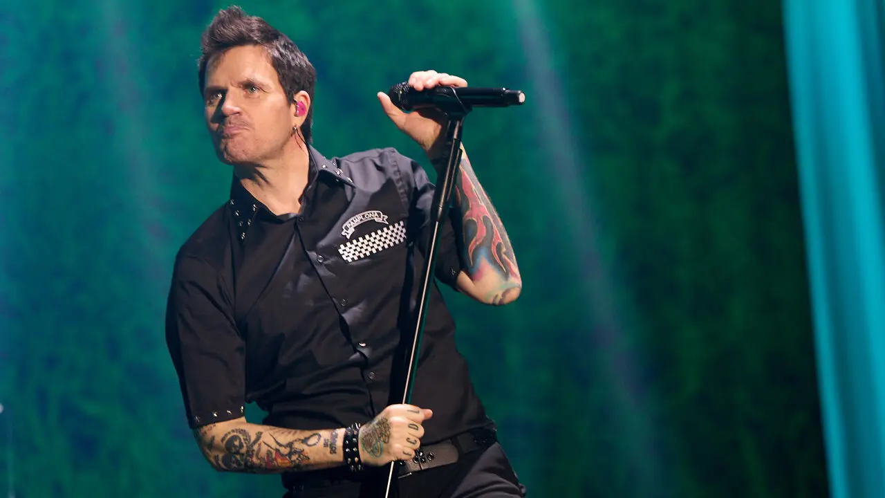 Concierto de Dani Mart&iacute;n en el pabell&oacute;n Navarra Arena dentro de su &lsquo;Gira 25 p*t*s a&ntilde;os' , un completo repaso por los temas m&aacute;s ic&oacute;nicos de estos 25 a&ntilde;os. I&Ntilde;IGO ALZUGARAY