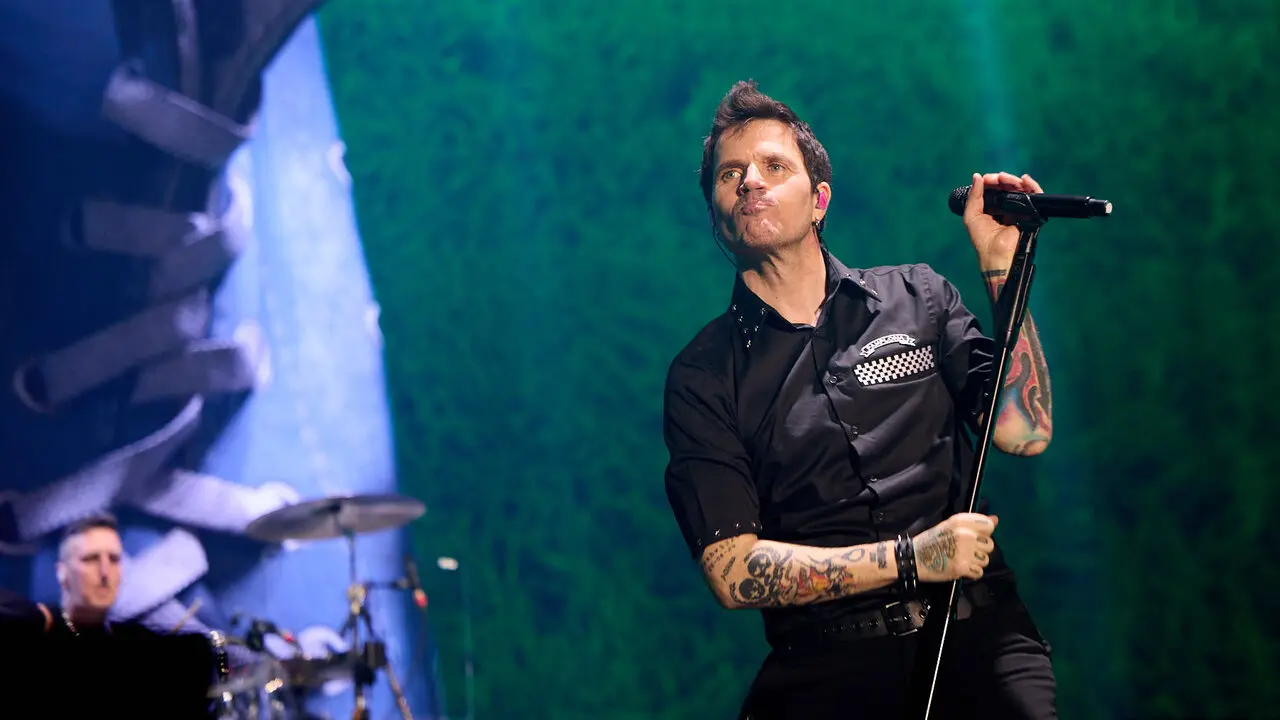 Concierto de Dani Mart&iacute;n en el pabell&oacute;n Navarra Arena dentro de su &lsquo;Gira 25 p*t*s a&ntilde;os' , un completo repaso por los temas m&aacute;s ic&oacute;nicos de estos 25 a&ntilde;os. I&Ntilde;IGO ALZUGARAY