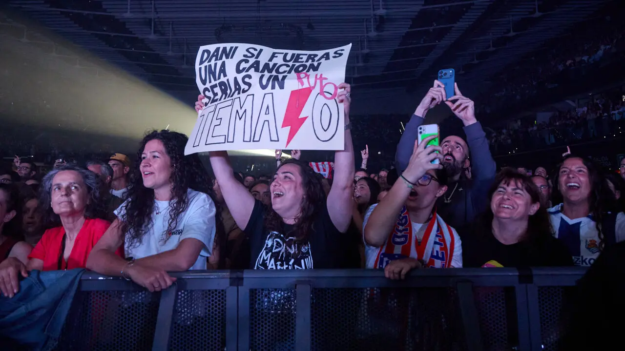 Concierto de Dani Mart&iacute;n en el pabell&oacute;n Navarra Arena dentro de su &lsquo;Gira 25 p*t*s a&ntilde;os' , un completo repaso por los temas m&aacute;s ic&oacute;nicos de estos 25 a&ntilde;os. I&Ntilde;IGO ALZUGARAY