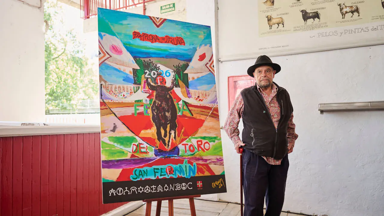 Una obra del pintor Carlos Franco anuncia la Feria del Toro de los Sanfermines de 2026. PABLO LASAOSA
