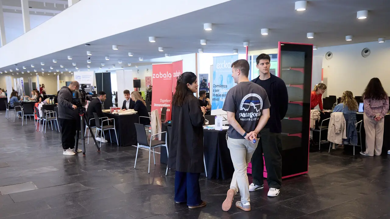 Feria de empleo 'Navarra Jobs 2026' en Baluarte. I&Ntilde;IGO ALZUGARAY