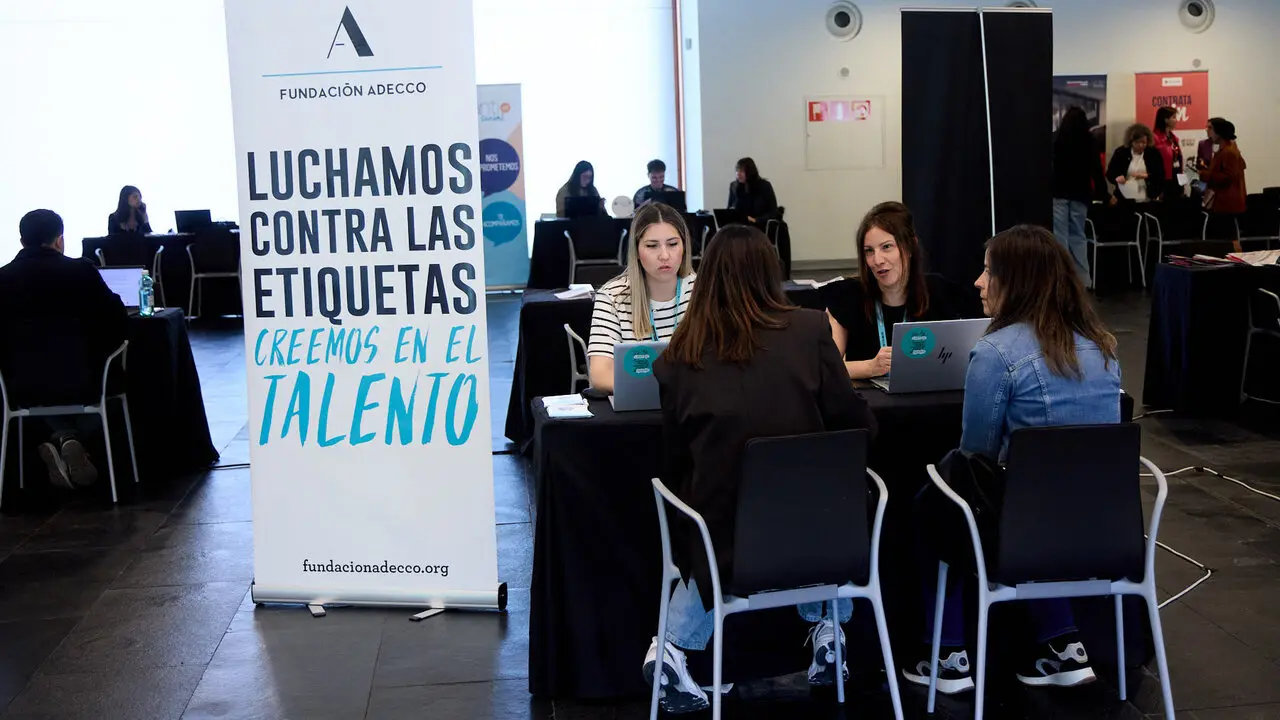 Feria de empleo 'Navarra Jobs 2026' en Baluarte. I&Ntilde;IGO ALZUGARAY