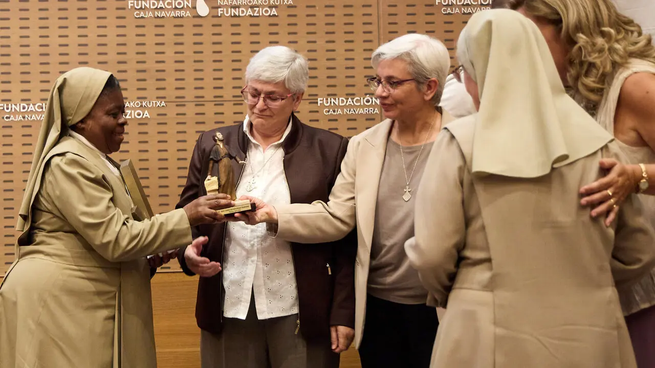 La Asociaci&oacute;n de Voluntarios Ol&iacute;mpicos de Navarra (ASVONA) celebra la XII Gala de entrega del premio voluntario del a&ntilde;o ASVONA. I&Ntilde;IGO ALZUGARAY