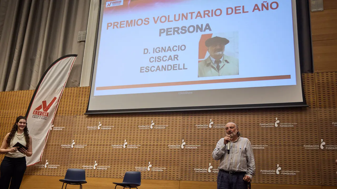 La Asociaci&oacute;n de Voluntarios Ol&iacute;mpicos de Navarra (ASVONA) celebra la XII Gala de entrega del premio voluntario del a&ntilde;o ASVONA. I&Ntilde;IGO ALZUGARAY