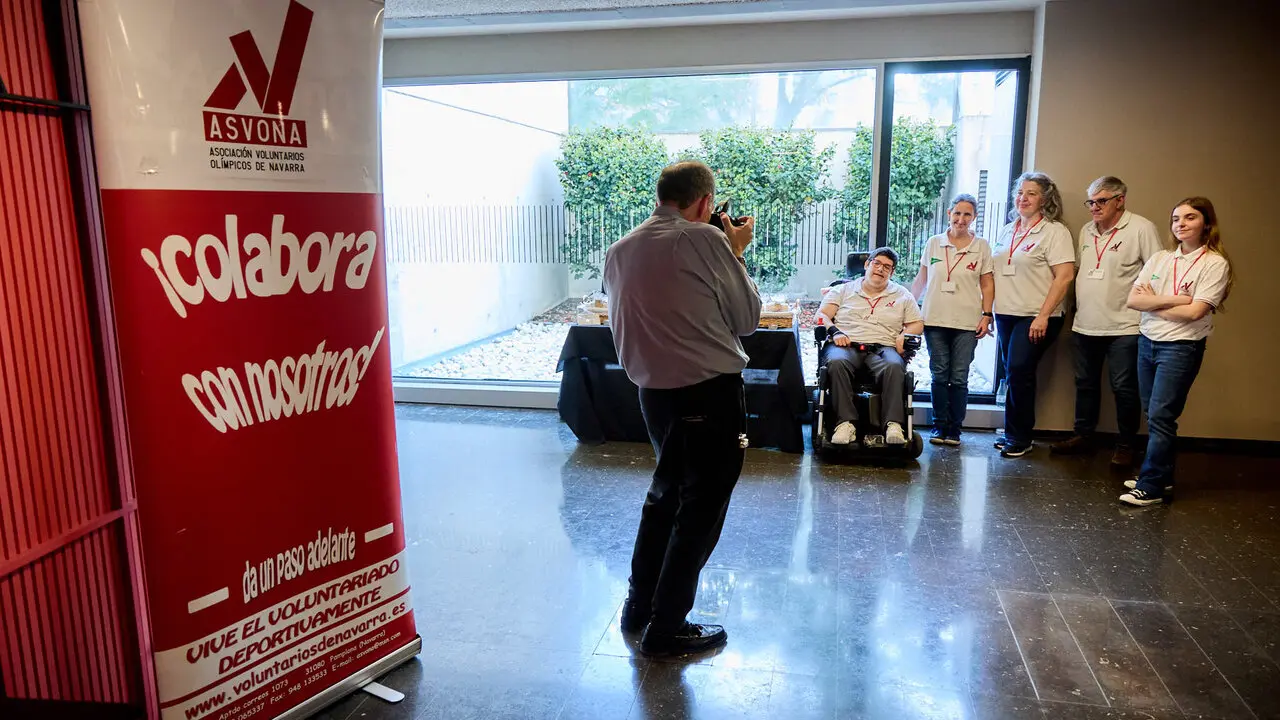 La Asociaci&oacute;n de Voluntarios Ol&iacute;mpicos de Navarra (ASVONA) celebra la XII Gala de entrega del premio voluntario del a&ntilde;o ASVONA. I&Ntilde;IGO ALZUGARAY