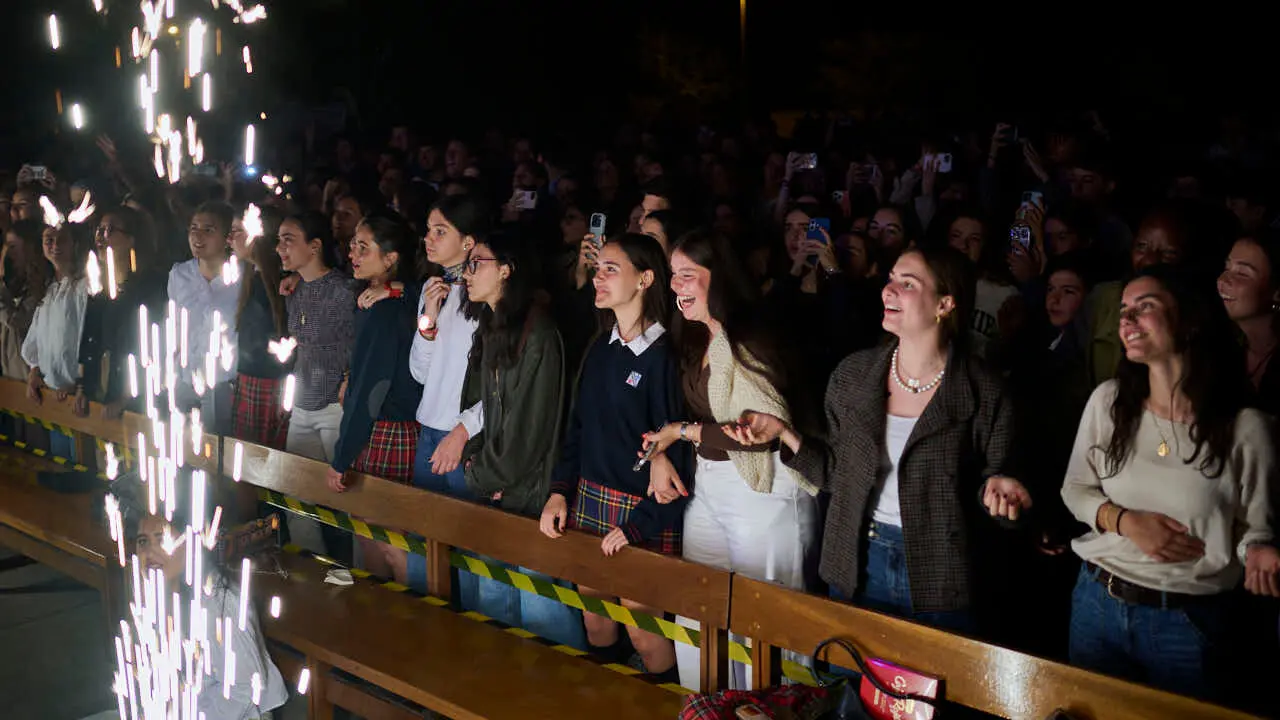 El seminario acoge un encuentro de j&oacute;venes con un concierto de Hakuna que se incluye dentro de la jornada mundial de oraci&oacute;n por las vocaciones. PABLO LASAOSA