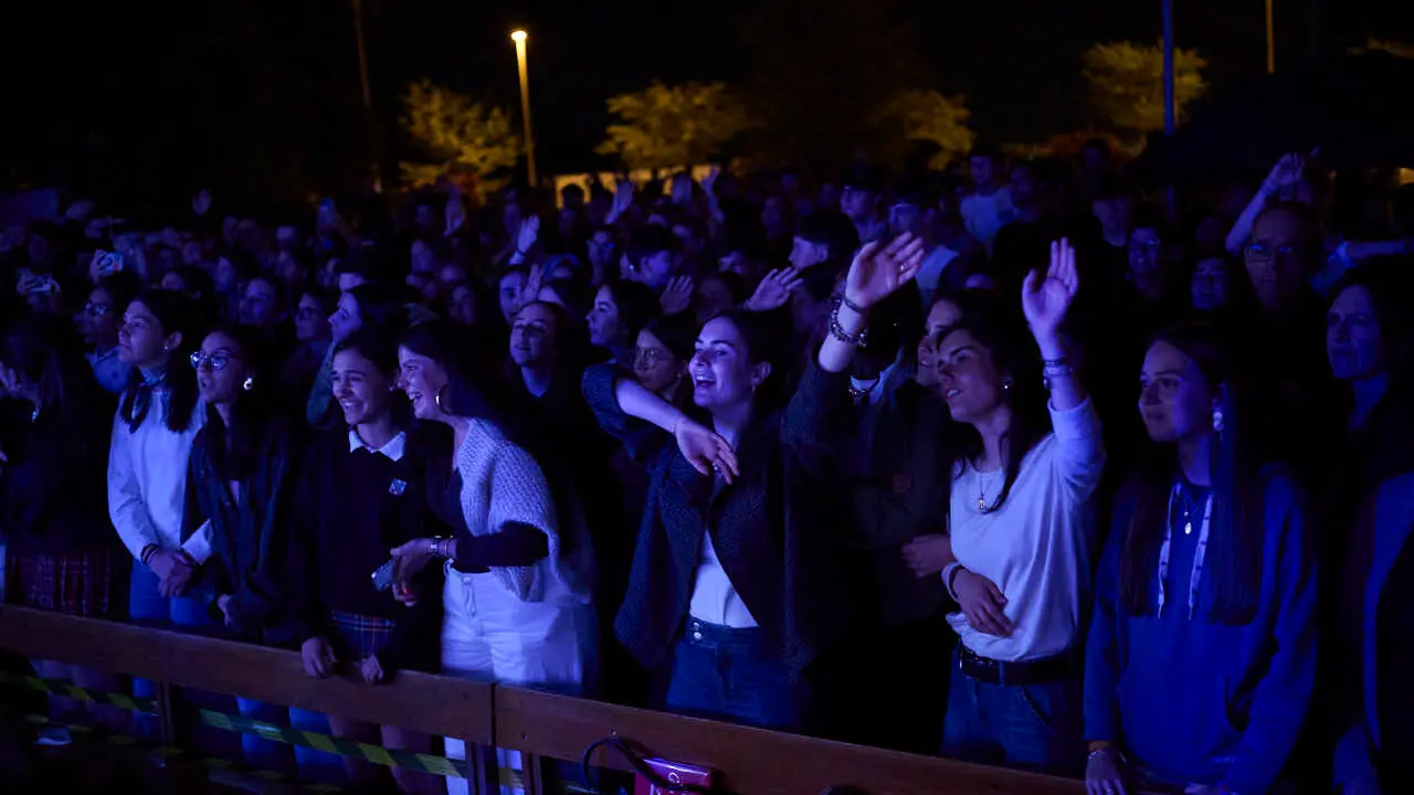 El seminario acoge un encuentro de j&oacute;venes con un concierto de Hakuna que se incluye dentro de la jornada mundial de oraci&oacute;n por las vocaciones. PABLO LASAOSA