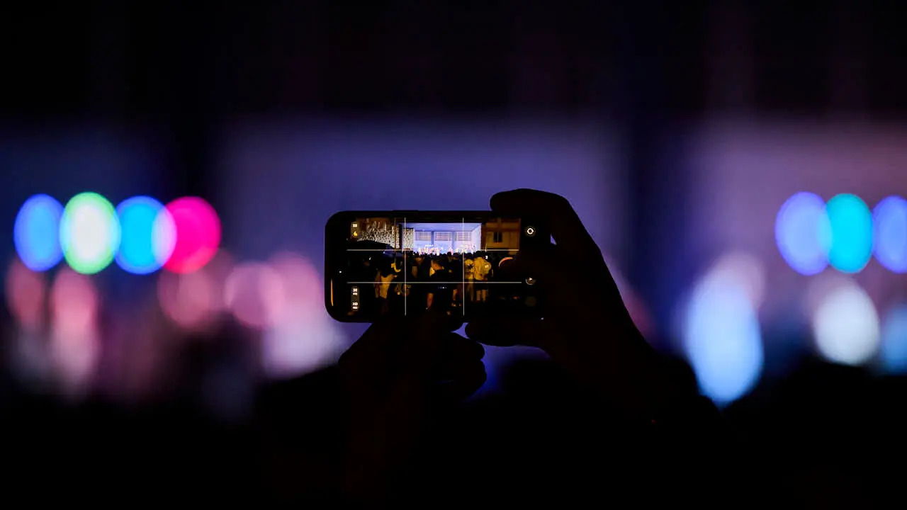 El seminario acoge un encuentro de j&oacute;venes con un concierto de Hakuna que se incluye dentro de la jornada mundial de oraci&oacute;n por las vocaciones. PABLO LASAOSA