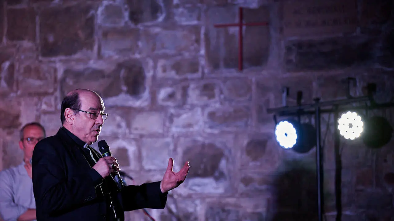 El seminario acoge un encuentro de j&oacute;venes con un concierto de Hakuna que se incluye dentro de la jornada mundial de oraci&oacute;n por las vocaciones. PABLO LASAOSA