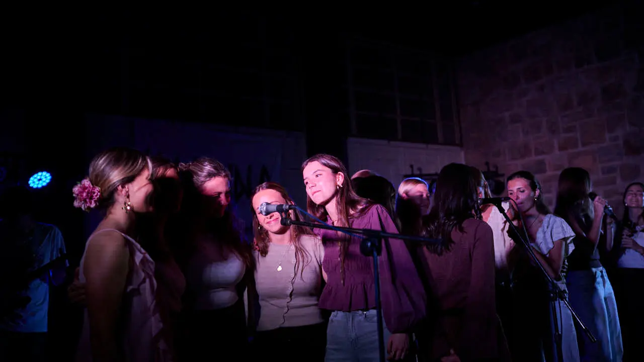 El seminario acoge un encuentro de j&oacute;venes con un concierto de Hakuna que se incluye dentro de la jornada mundial de oraci&oacute;n por las vocaciones. PABLO LASAOSA